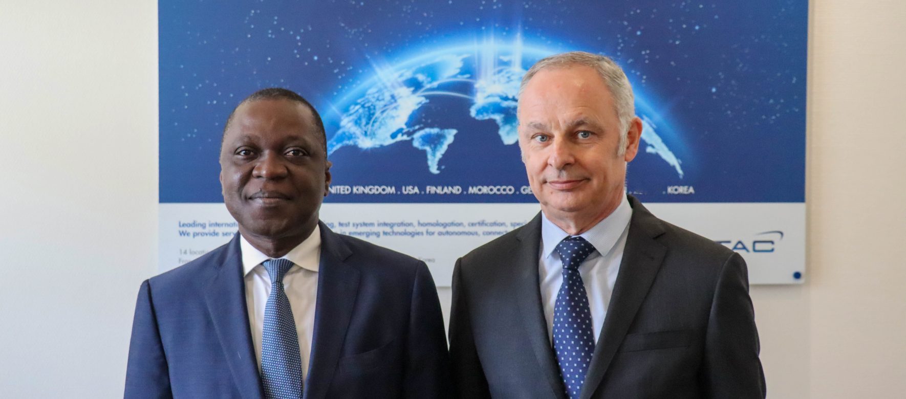 UTAC Amadou Kone ministre des transports de la république de Côte dIvoire et Laurent Benoit CEO UTAC