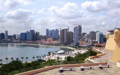 Luanda Skyline Angola 2015 cropped