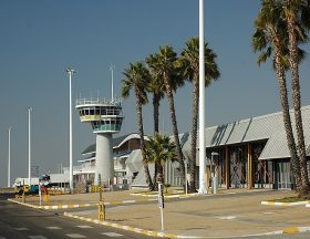 800px Namibie Windhoek Aeroport 01