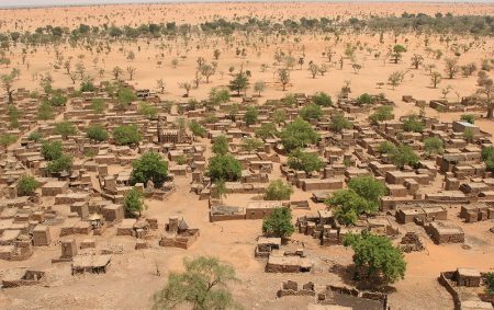 800px Village Telly in Mali