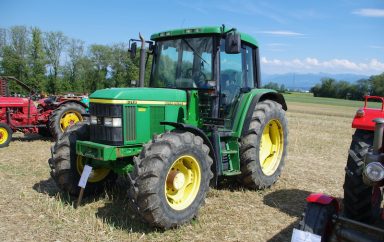 Tracteur John Deere 6310 2000 gauche