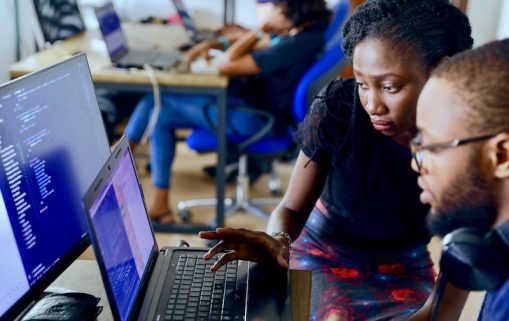 desola lanre ologun kwzWjTnDPLk unsplash