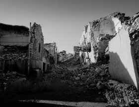 levi meir clancy LheHIV3XpGM unsplash